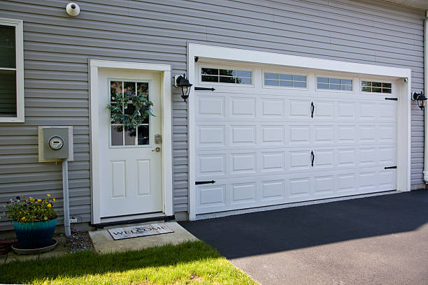 24/7 Emergency Garage Door Panel Replacement experts in Campbell County County, SD